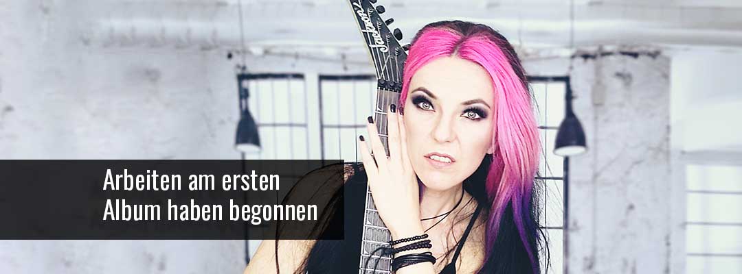 Claudia Kurver schreibt an ihrem ersten Album